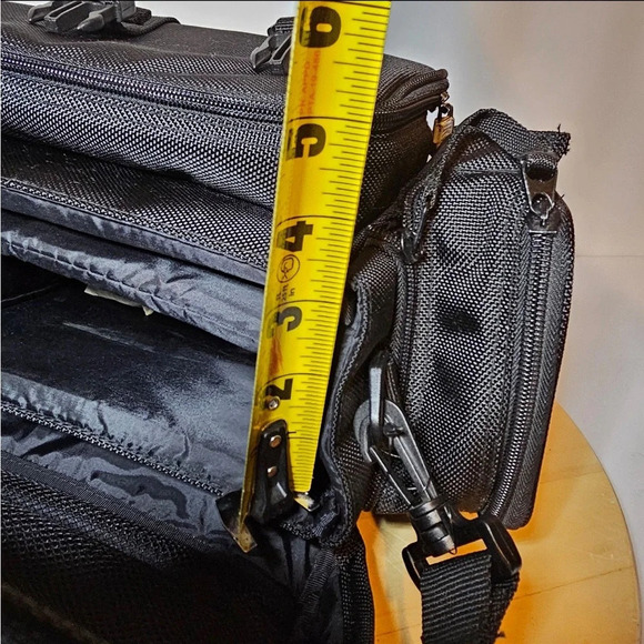 VINTAGE Kodak Black Padded Camera Bag With Multiple Pockets And Compartments - Picture 9 of 9